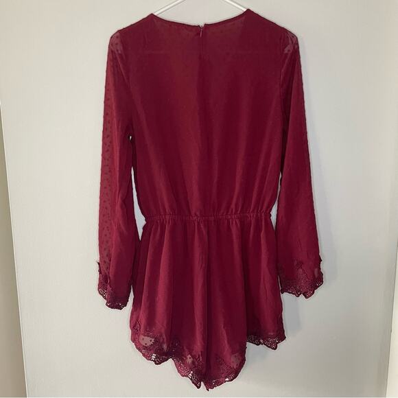 Showpo. Long Sleeve Romper Size 4 - Picture 4 of 5